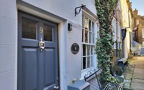Delft Cottage